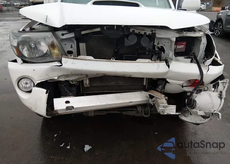 2011 Toyota Tacoma Base V6 z USA, uszkodzony, nr VIN 5TFUU4EN4BX002880